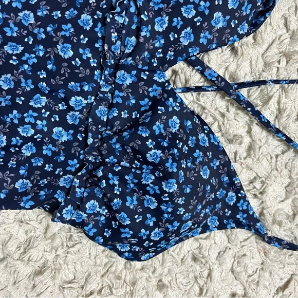 Old Navy floral one piece swimsuit - Picture 4 of 8